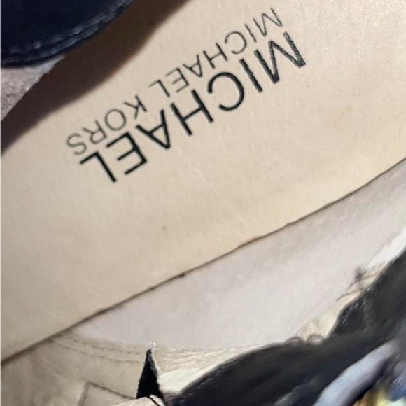 Michael Kors Black Ankle Booties with Gold Zipper - Picture 3 of 3